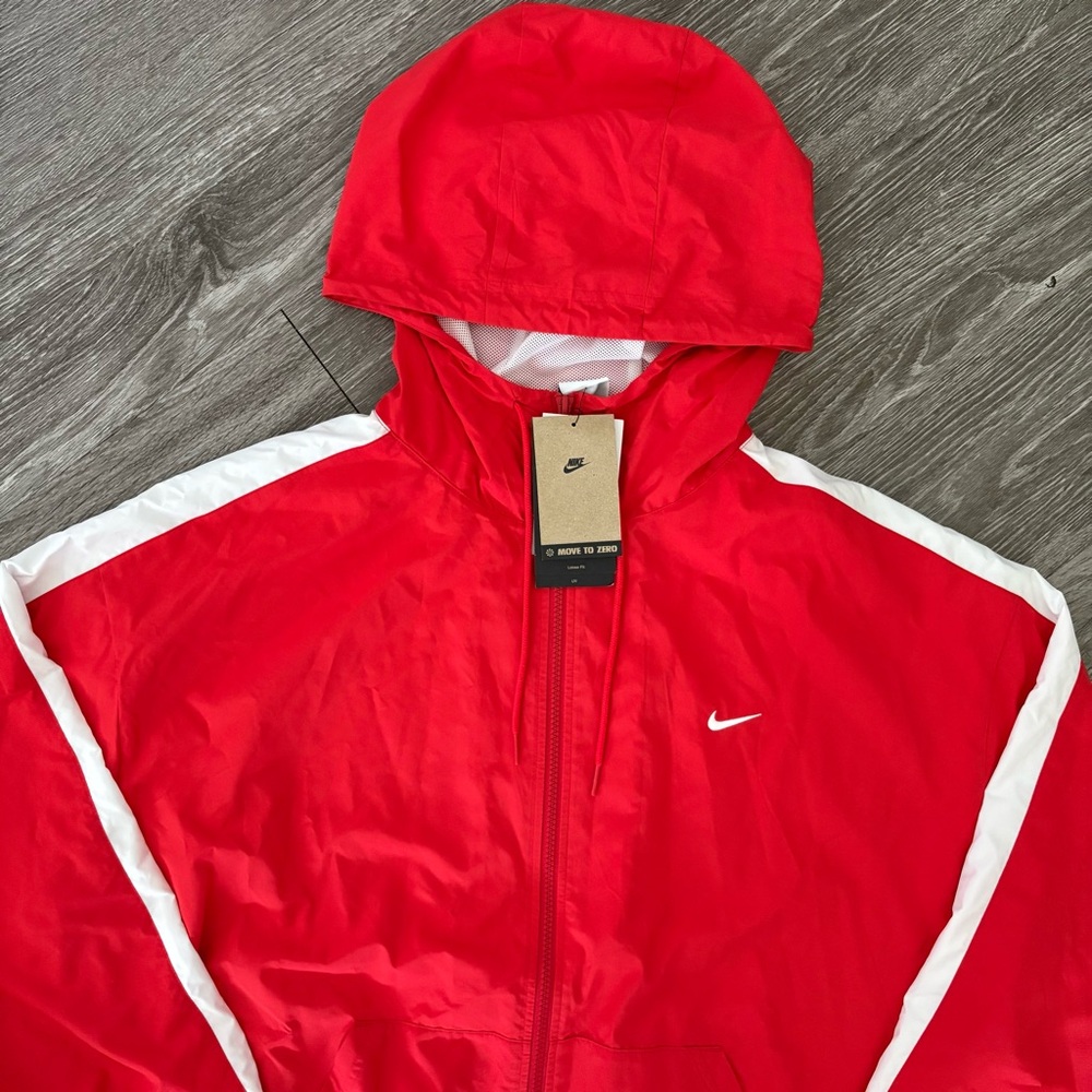 NWT Nike Women's Red Loose Hooded Jacket - Picture 2 of 3